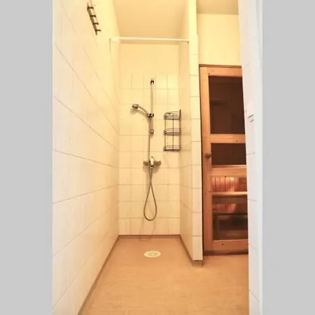 Cozy Apartment In The Heart Of Pietarsaari 피탈사리